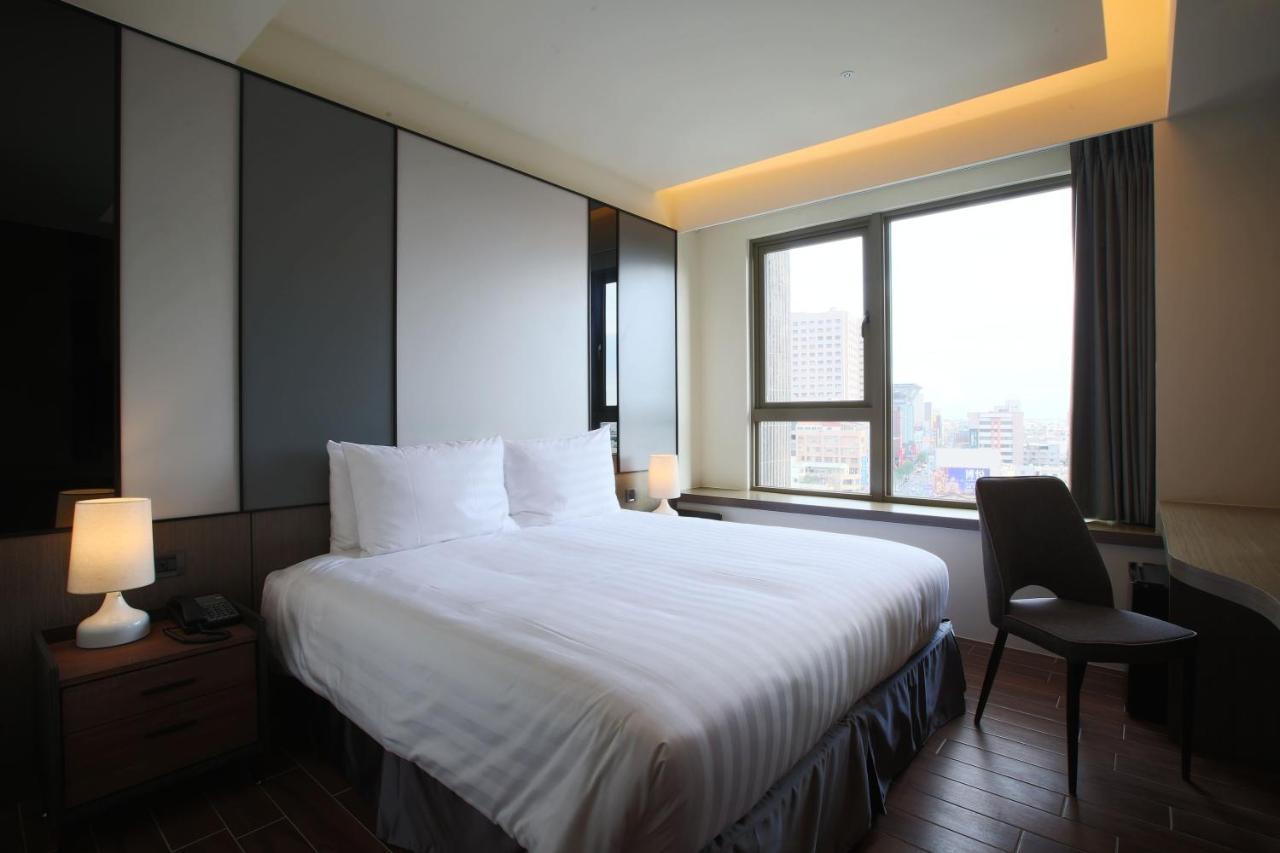 Hotel A Tainan Zewnętrze zdjęcie